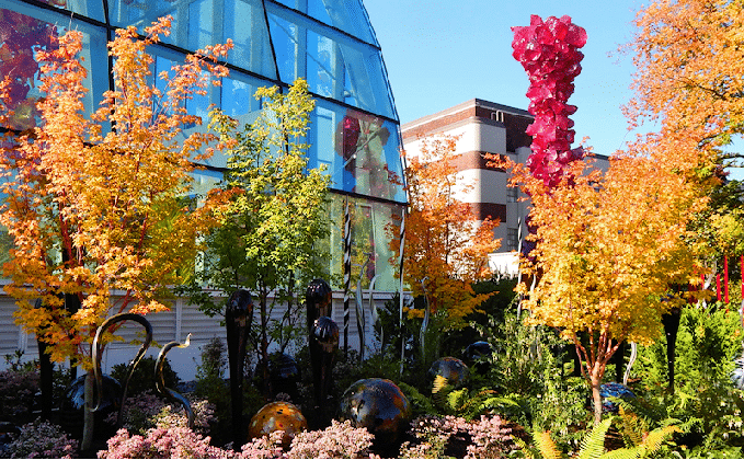 chihuly garden and glass seattle