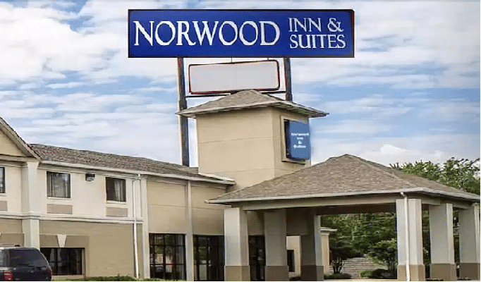 Norwood Inn & Suites North Conference Center