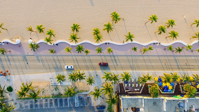 Hotels on Ocean Drive in Miami FL